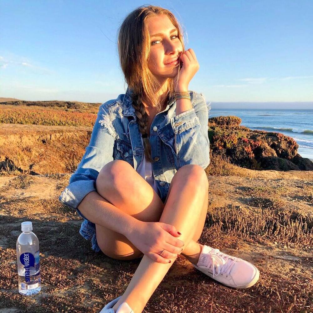 Meet your Posher, Lexie